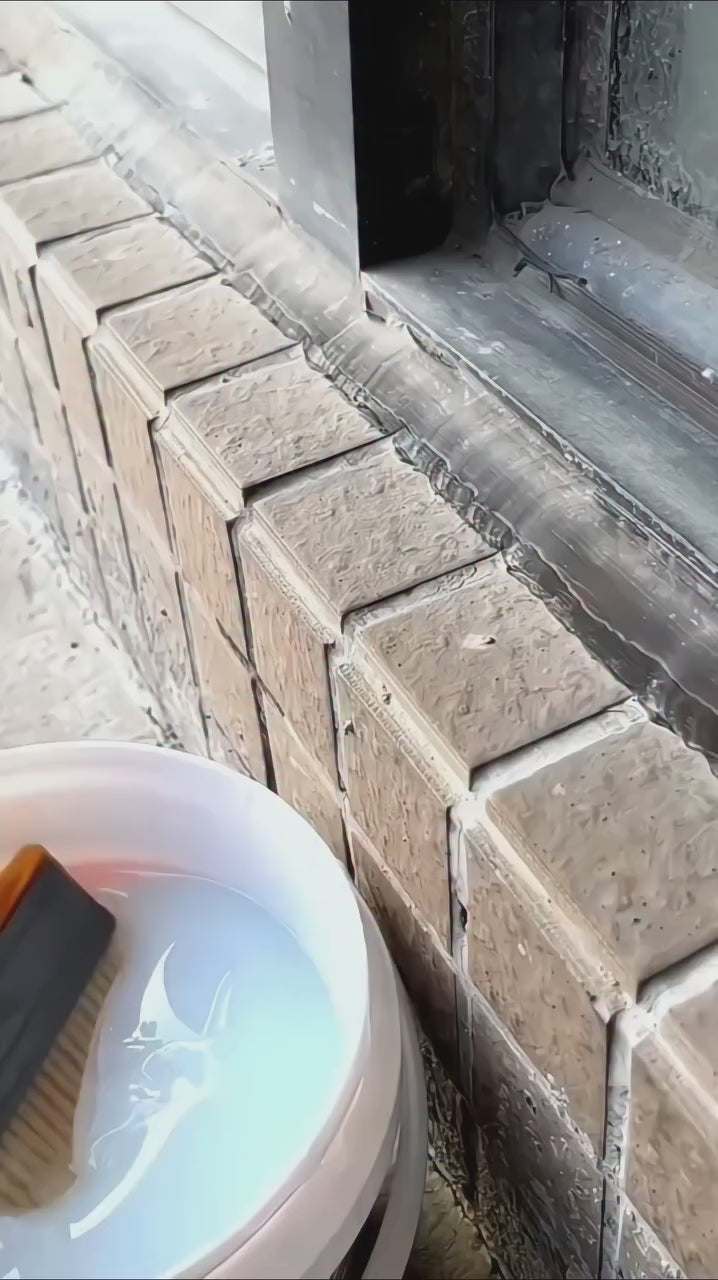 Transparent waterproof glue